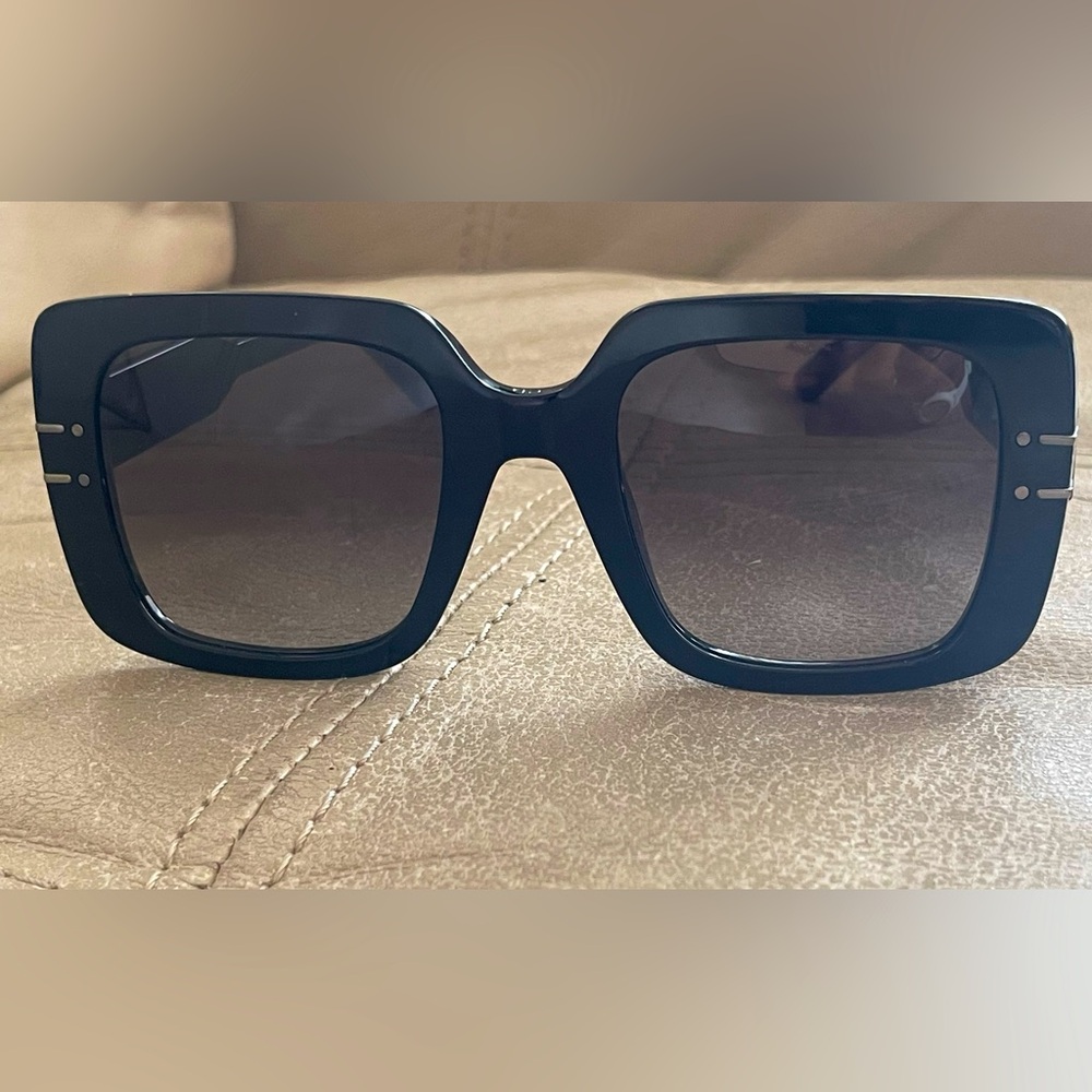 Authentic Christian Dior S11I 54mm Square Sunglasses